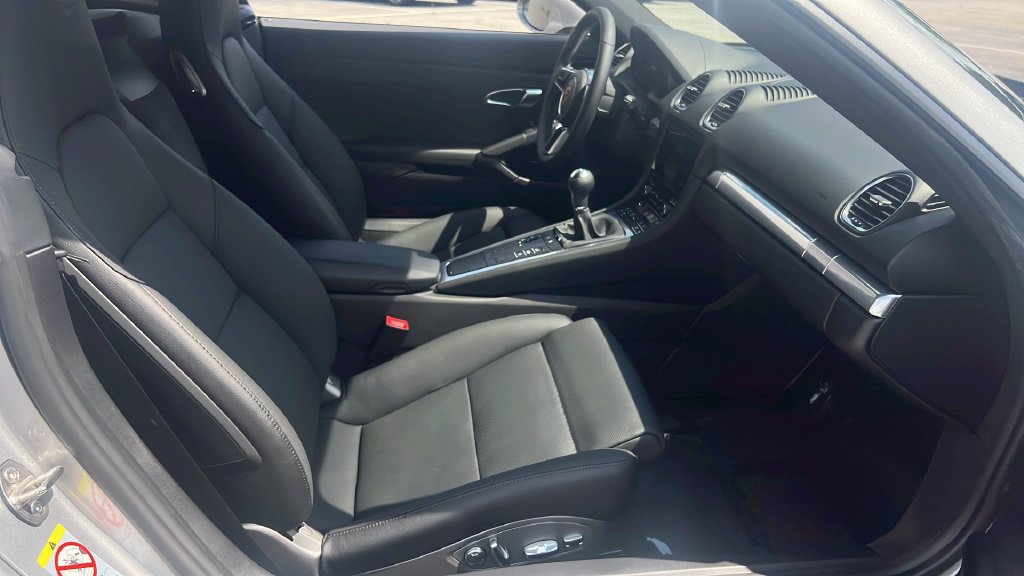 Certified 2024 Porsche 718 Cayman w/ Premium Package RWD image 18