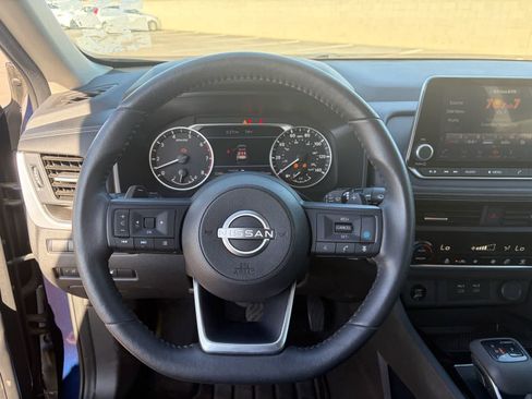 Certified 2024 Nissan Rogue SV w/ SV Premium Package image 17