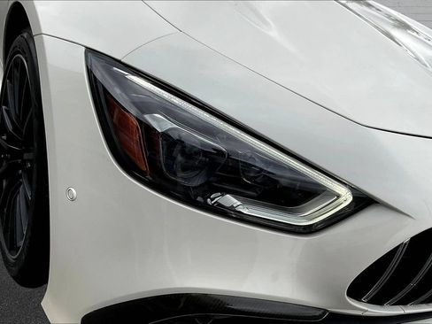 Used 2021 Mercedes-Benz AMG GT 43 image 32