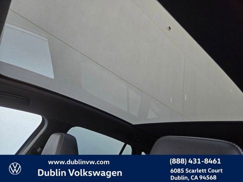 Used 2023 Volkswagen ID.4 Pro S AWD/4WD image 17