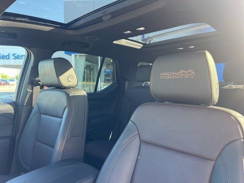 Used 2023 Chevrolet Traverse High Country AWD/4WD image 13