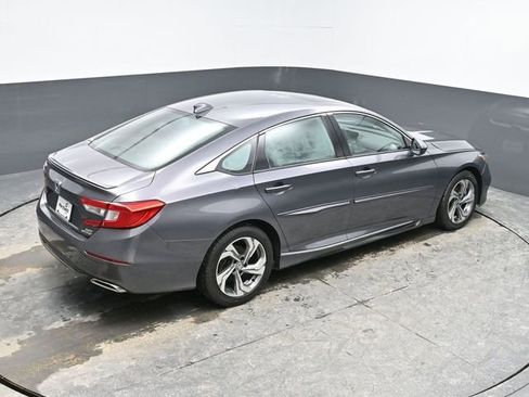 Used 2018 Honda Accord Sport image 26