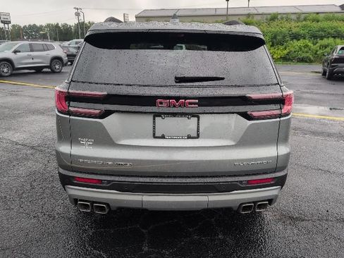 Used 2026 GMC Acadia Elevation w/ Elevation Premium Package AWD/4WD image 4