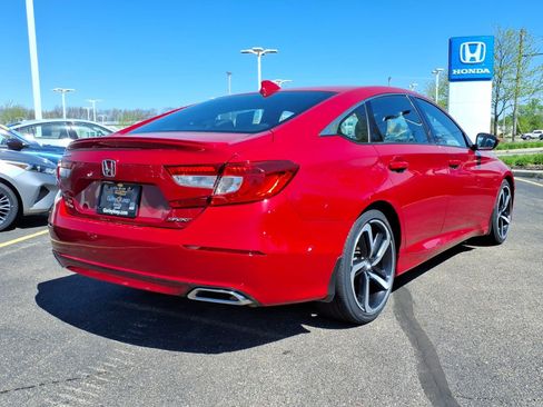 Used 2019 Honda Accord Sport image 11