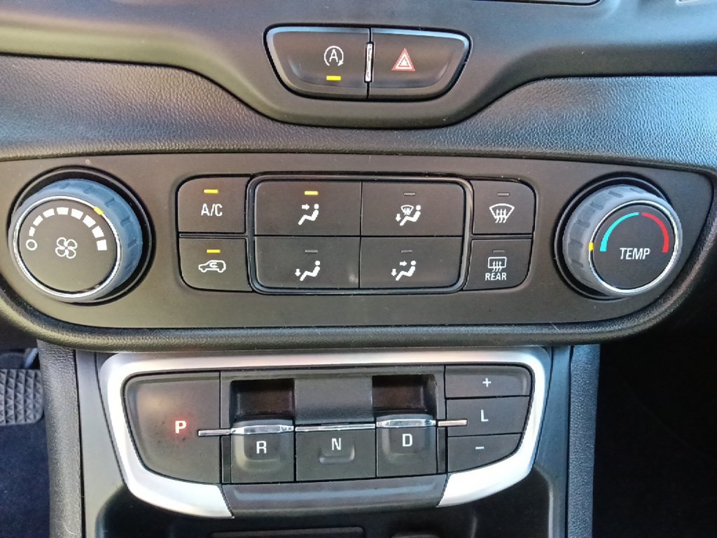 Used 2022 GMC Terrain SLE w/ Elevation Edition FWD image 23