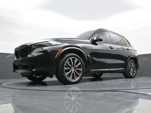 Used 2026 BMW X5 xDrive40i w/ M Sport Package image 26