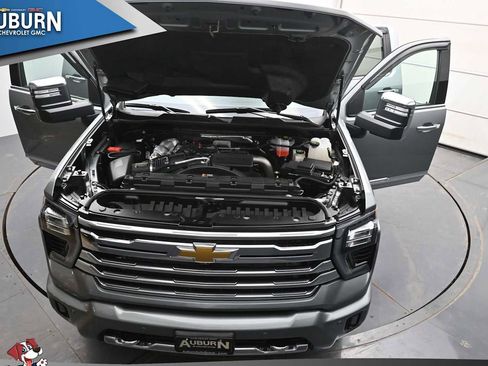 Used 2025 Chevrolet Silverado 3500 High Country w/ Technology Package image 32
