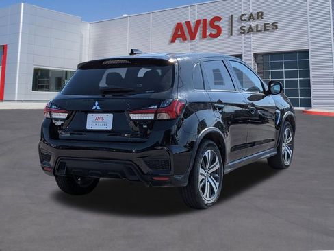 Used 2025 Mitsubishi Outlander Sport SE AWD/4WD image 6