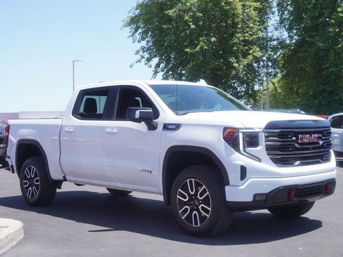 Certified 2025 GMC Sierra 1500 AT4 AWD/4WD image 4