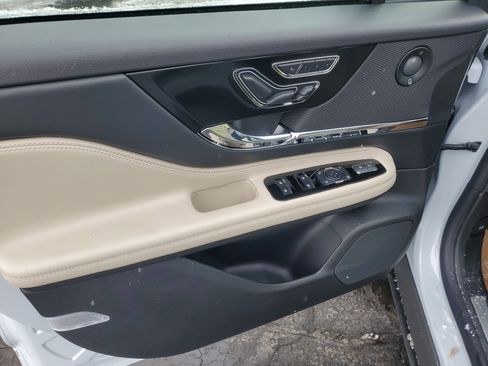 New 2026 Lincoln Corsair Grand Touring image 8