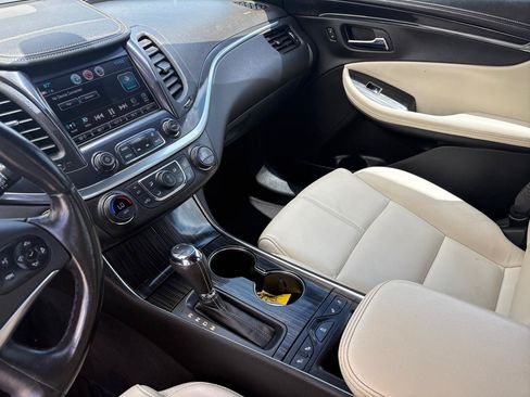 Used 2018 Chevrolet Impala LT w/ LT Leather Package FWD image 8