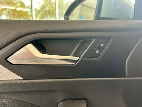 Used 2022 Volkswagen Jetta S image 17