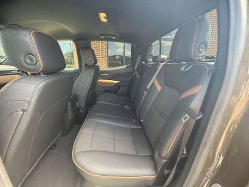 Used 2025 GMC Canyon AT4 AWD/4WD image 19