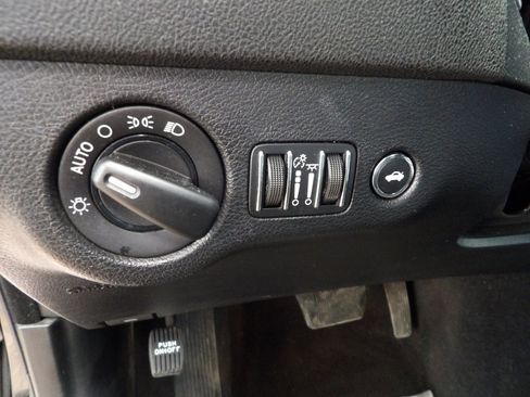 Used 2021 Dodge Charger SXT w/ Leather Interior Group image 27