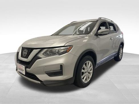 Used 2020 Nissan Rogue SV AWD/4WD image 3