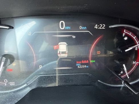 Used 2024 Toyota RAV4 XLE AWD/4WD image 4