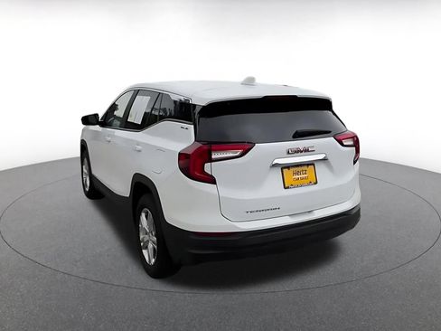 Used 2024 GMC Terrain SLE FWD image 11