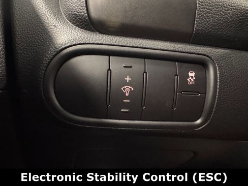 Used 2017 Kia Forte LX image 11