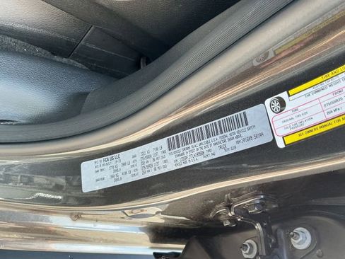 Used 2020 RAM 1500 Laramie w/ Sport Appearance Package AWD/4WD image 13