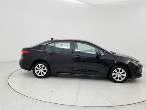 Used 2026 Toyota Corolla LE FWD image 6