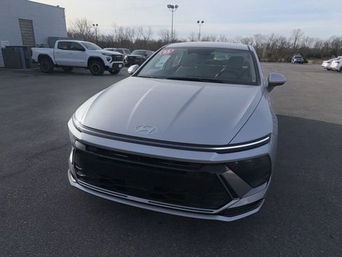 Used 2025 Hyundai Sonata SEL image 3