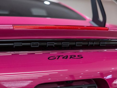 Certified 2023 Porsche 718 Cayman GT4 RS RWD image 27