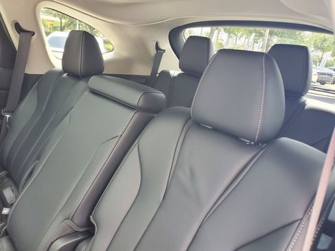 Used 2024 Acura MDX FWD w/ Technology Package image 13