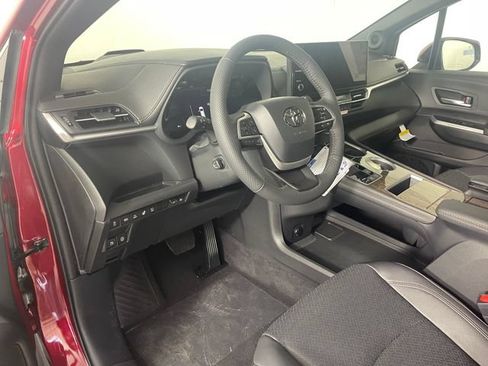 New 2026 Toyota Sienna Platinum AWD/4WD image 3