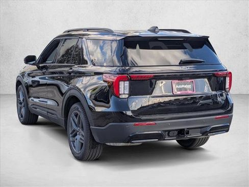 New 2026 Ford Explorer ST-Line w/ ST-Line Street Pack image 9