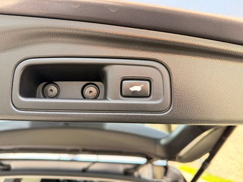 Used 2020 Honda Pilot Elite image 9