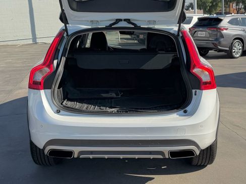 Used 2015 Volvo V60 T5 Cross Country w/ Protection Package image 9