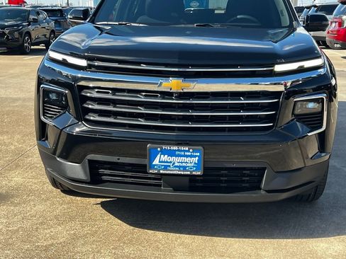 New 2026 Chevrolet Traverse LT image 3