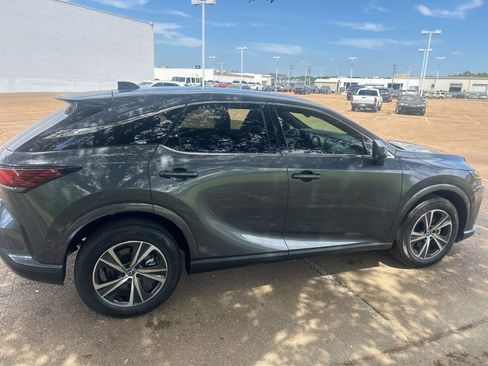 Used 2025 Lexus RX 350 FWD w/ Technology Package image 4