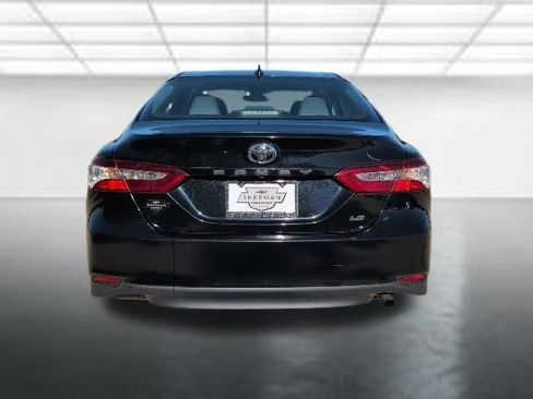 Used 2020 Toyota Camry LE FWD image 25
