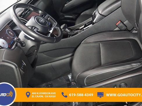 Used 2024 Hyundai Santa Cruz Limited image 19