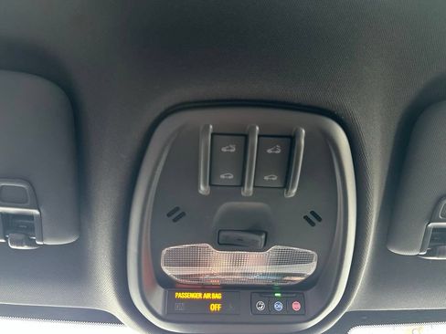 Used 2025 Buick Envista Avenir FWD image 26