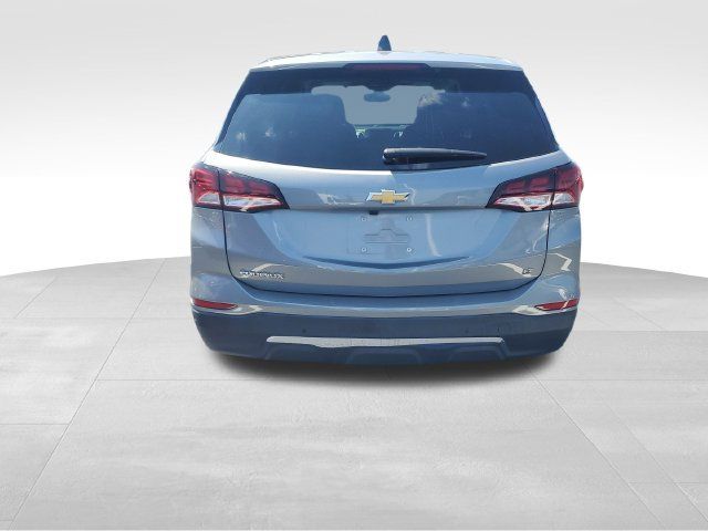 Used 2024 Chevrolet Equinox LT w/ Driver Convenience Package FWD image 5