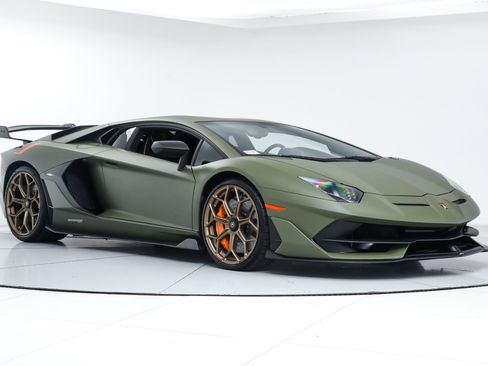 Used 2020 Lamborghini Aventador SVJ image 8