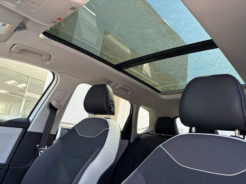 New 2026 Volkswagen Taos SE image 28