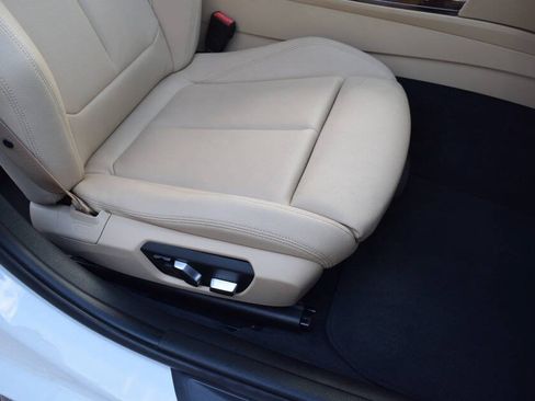 Used 2017 BMW 330i Sedan RWD image 50