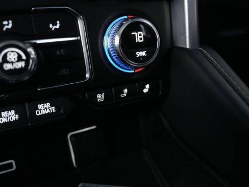 Used 2021 GMC Yukon XL SLT w/ SLT Luxury Plus Package image 65