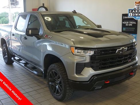 Used 2024 Chevrolet Silverado 1500 LT Trail Boss w/ Convenience Package II AWD/4WD image 1