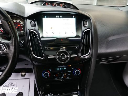 Used 2018 Ford Focus ST w/ Equipment Group 401A image 24