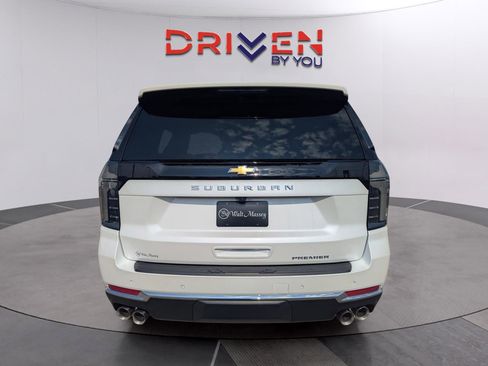 New 2025 Chevrolet Suburban Premier image 4