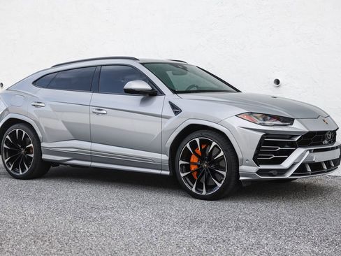Used 2020 Lamborghini Urus AWD/4WD image 4