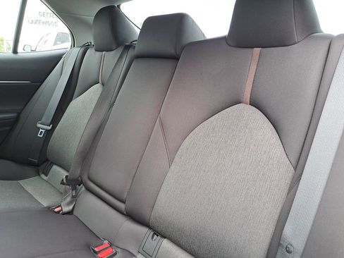 Certified 2019 Toyota Camry LE image 8