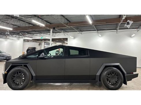 Used 2024 Tesla Cybertruck Cyberbeast image 8