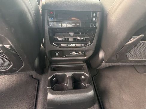 Used 2024 Jeep Grand Cherokee L Limited w/ Luxury Tech Group II image 20