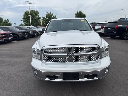 Used 2015 RAM 1500 Laramie w/ Convenience Group AWD/4WD image 2