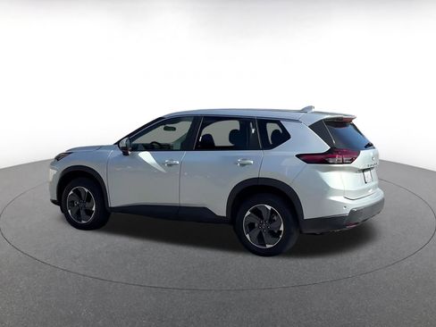 Used 2025 Nissan Rogue SV image 10